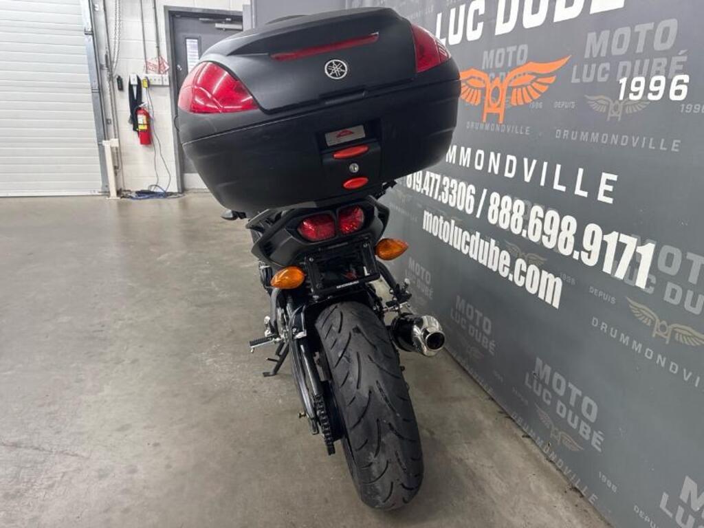 Yamaha FZ8 2014