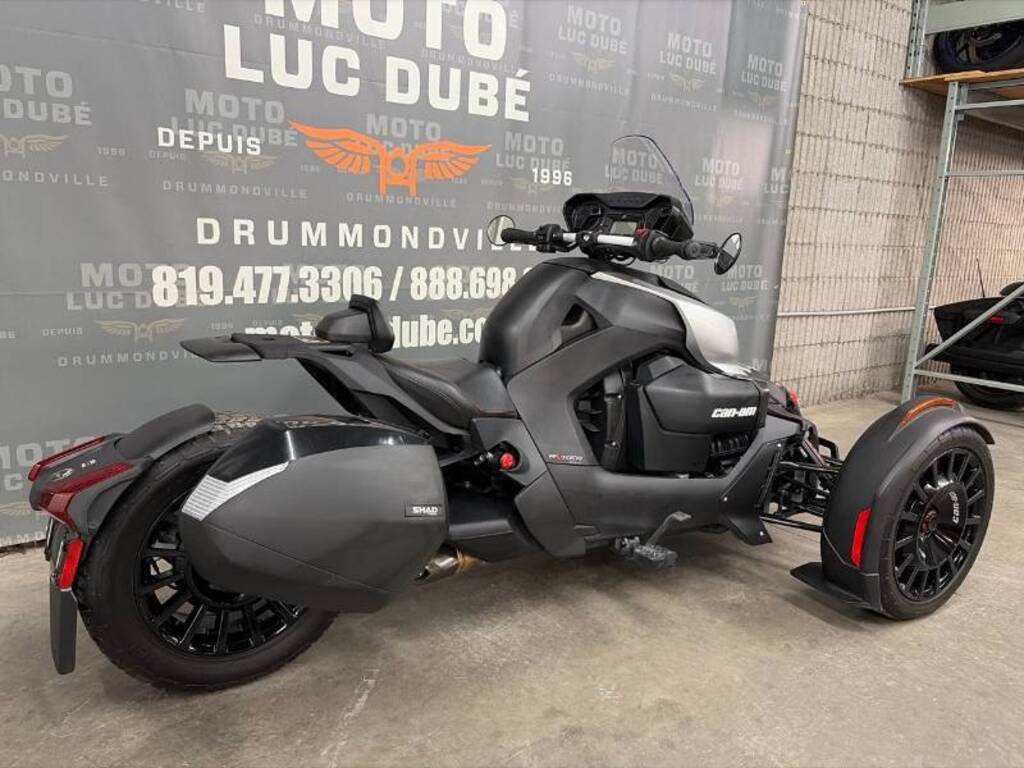 Yamaha V-Star 1300 Deluxe 2013