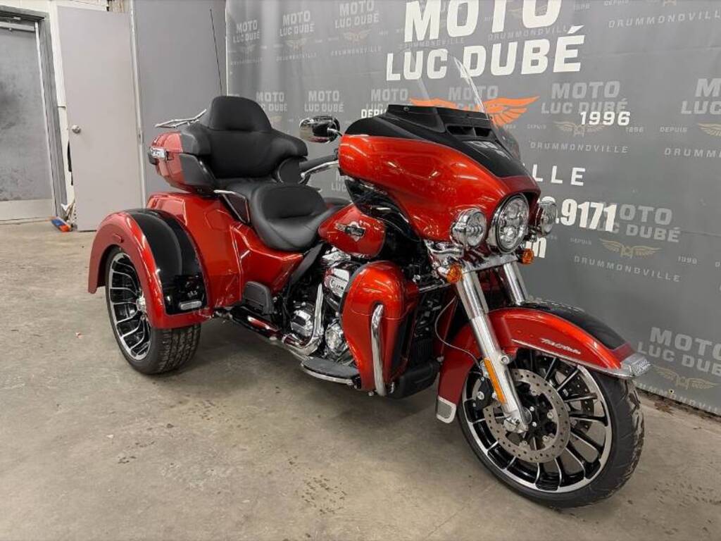 Harley-Davidson FLHTCUTG Tri Glide Ultra 2024