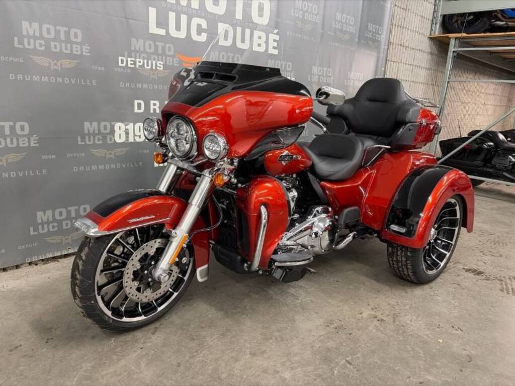 Harley-Davidson FLHTCUTG Tri Glide Ultra 2024