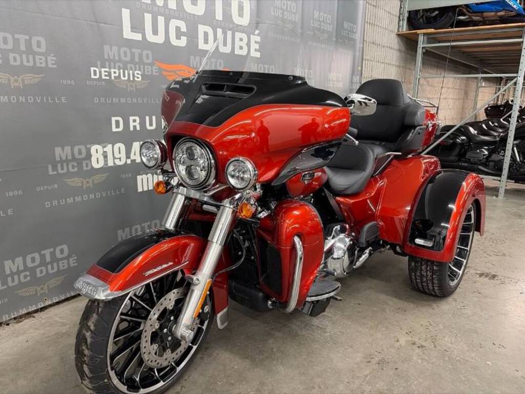 Harley-Davidson FLHTCUTG Tri Glide Ultra 2024