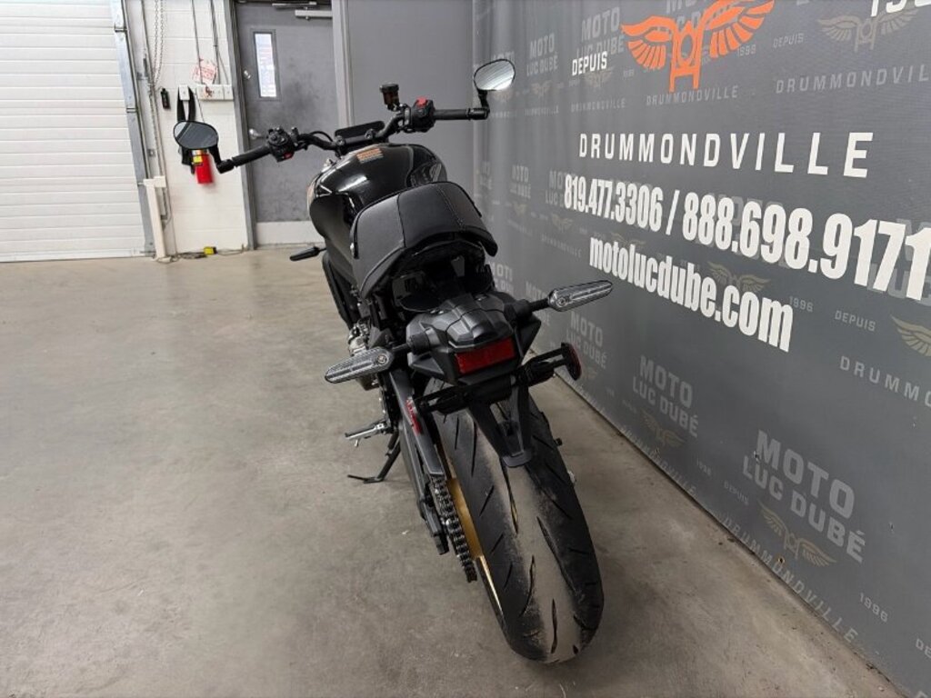 Yamaha XSR900 2025