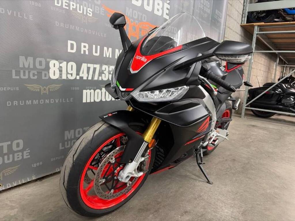 Yamaha XSR900 2025