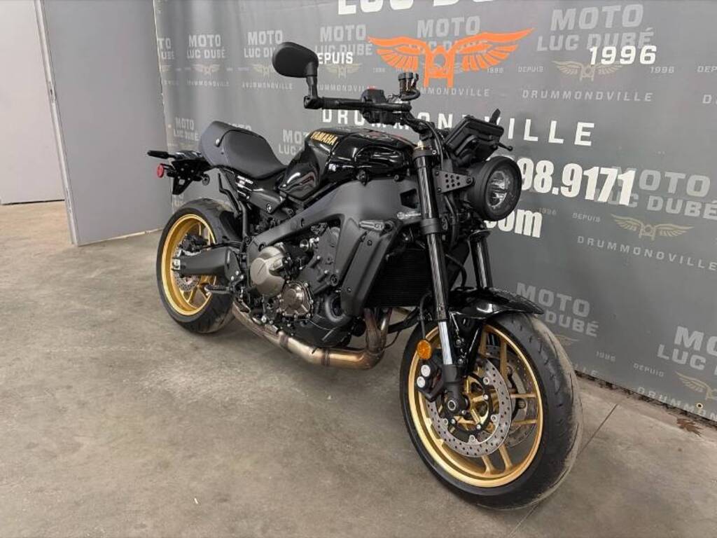 Yamaha XSR900 2025