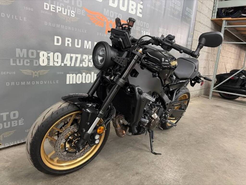 Yamaha XSR900 2025