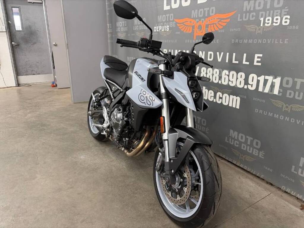 Suzuki GSX-8S 2024