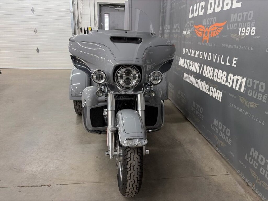 Harley-Davidson FLHTCUTG Tri Glide Ultra 2024