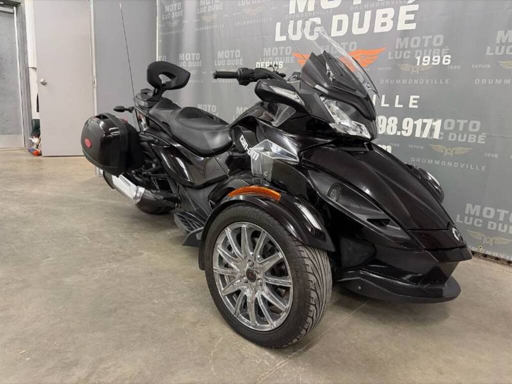 Can-Am Spyder ST Limited 2013