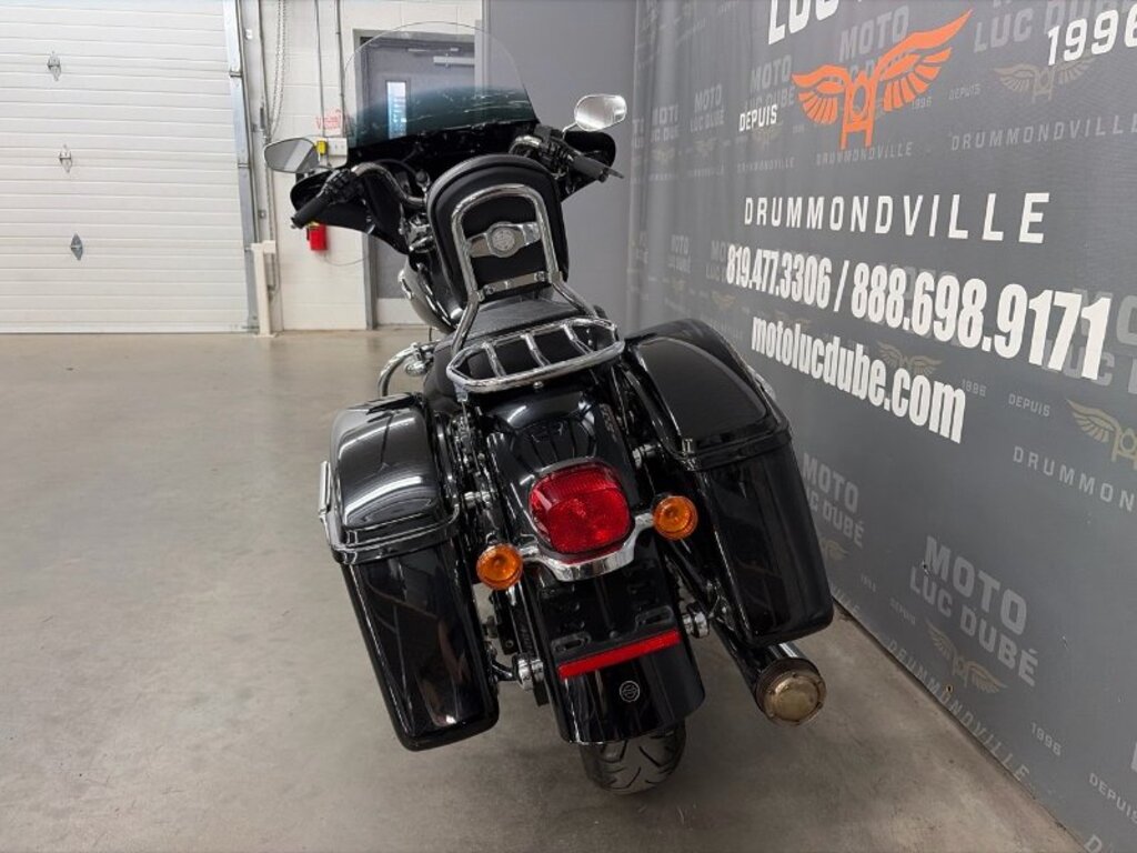 Harley-Davidson FLD Switchback 2012