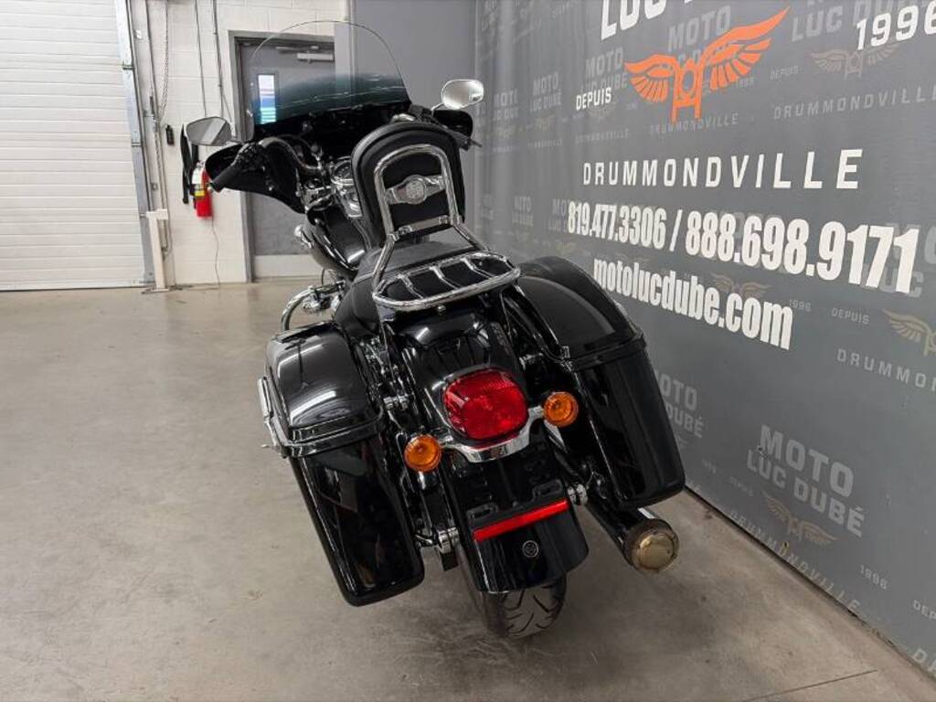 Harley-Davidson FLD Switchback 2012