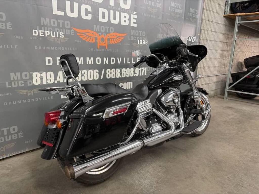 Harley-Davidson FLD Switchback 2012