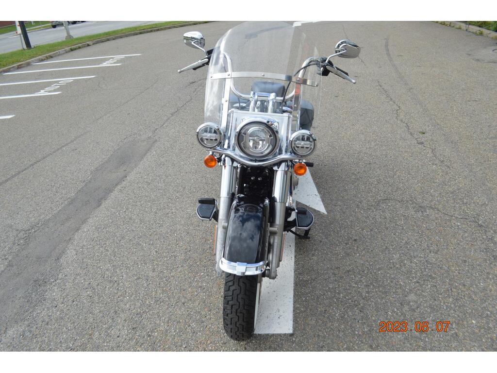 Harley-Davidson FLHC Heritage Classic 2020