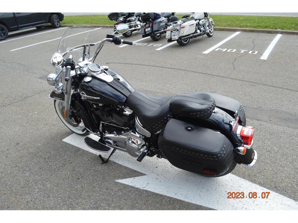 Harley-Davidson FLHC Heritage Classic 2020