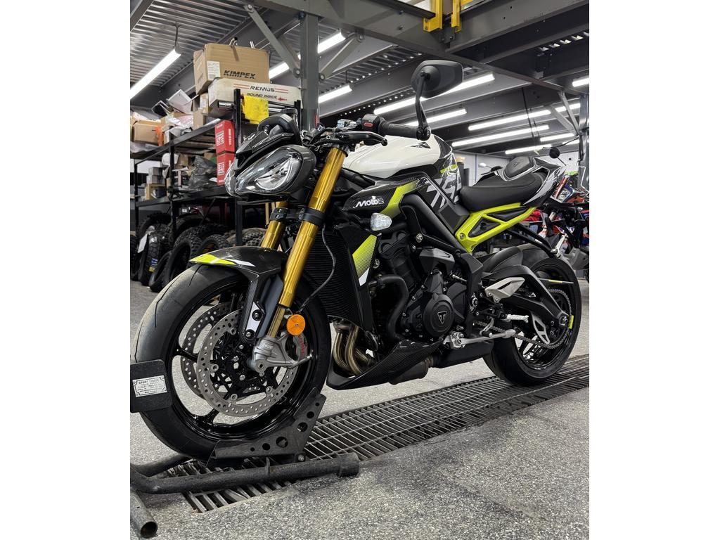 Triumph STREET TRIPLE 765 MO 2026