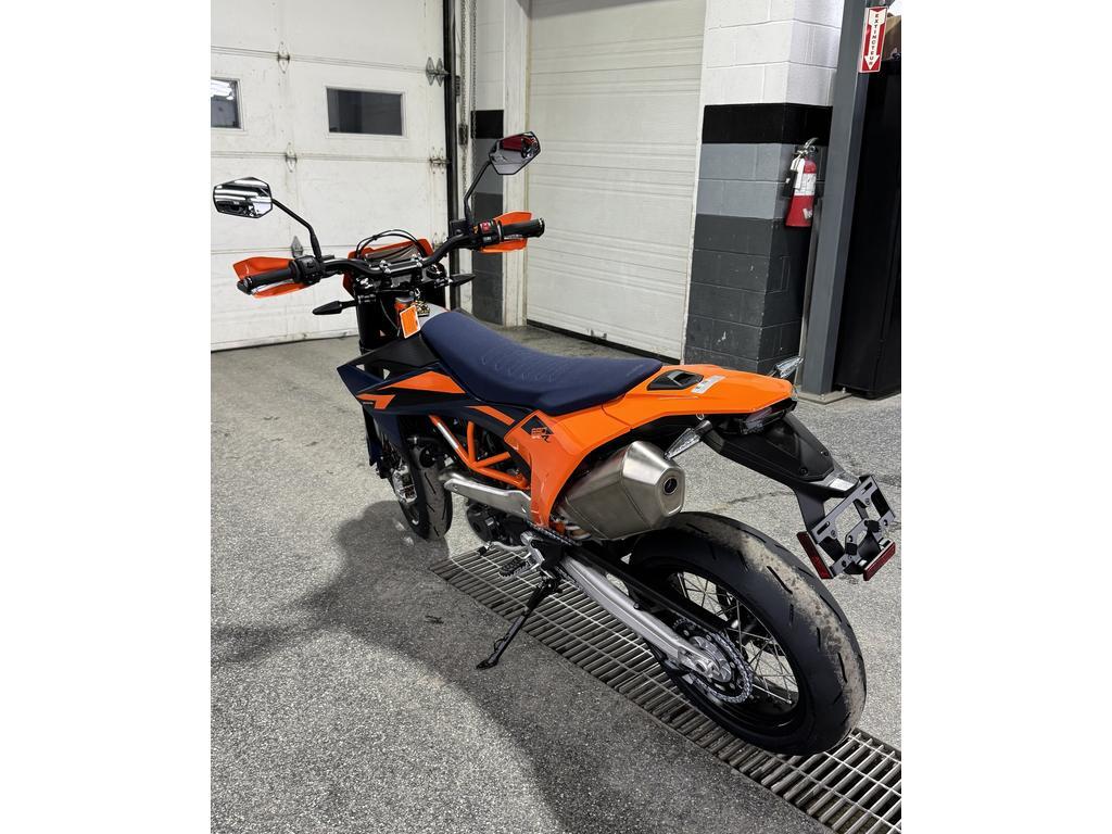 KTM 690 SMC R 2026