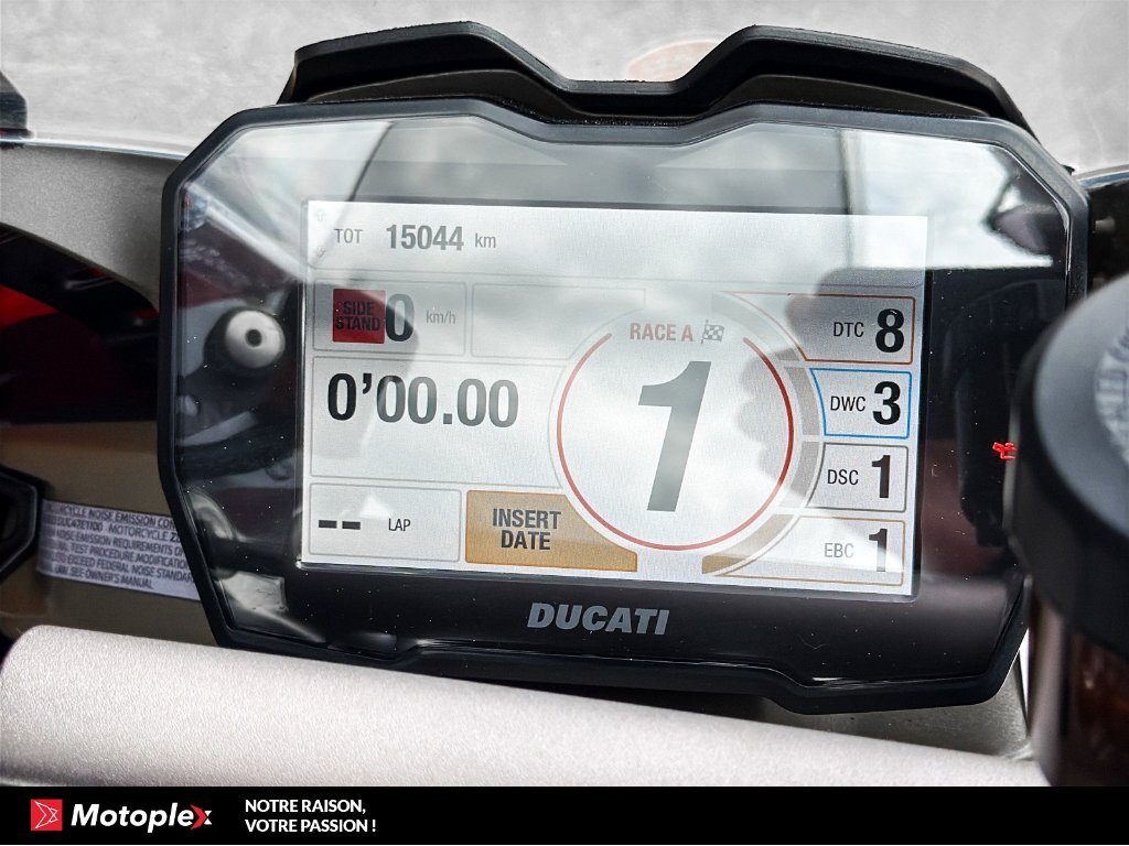 Ducati PANIGALE V4 AKRAPOVIC 2023