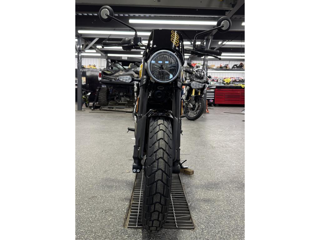 Triumph TRACKER 400 JAUNE 2027