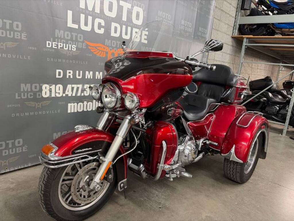Harley-Davidson FLHTCUTG Tri Glide Ultra 2012