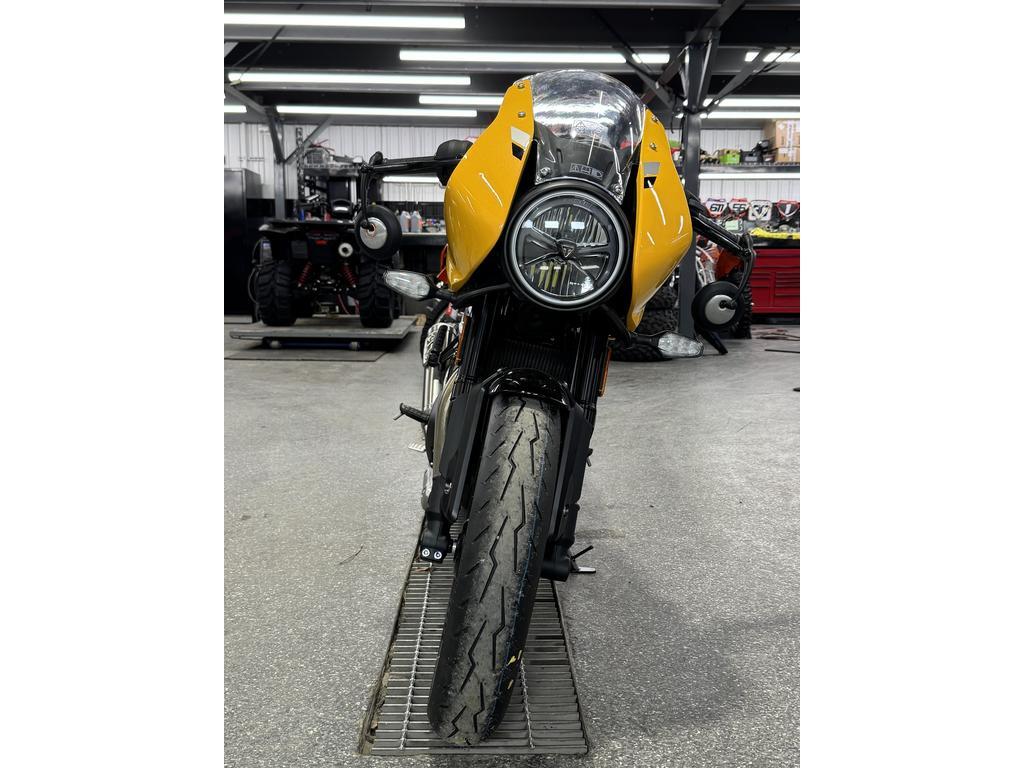 Triumph THRUXTON 400 JAUNE 2026