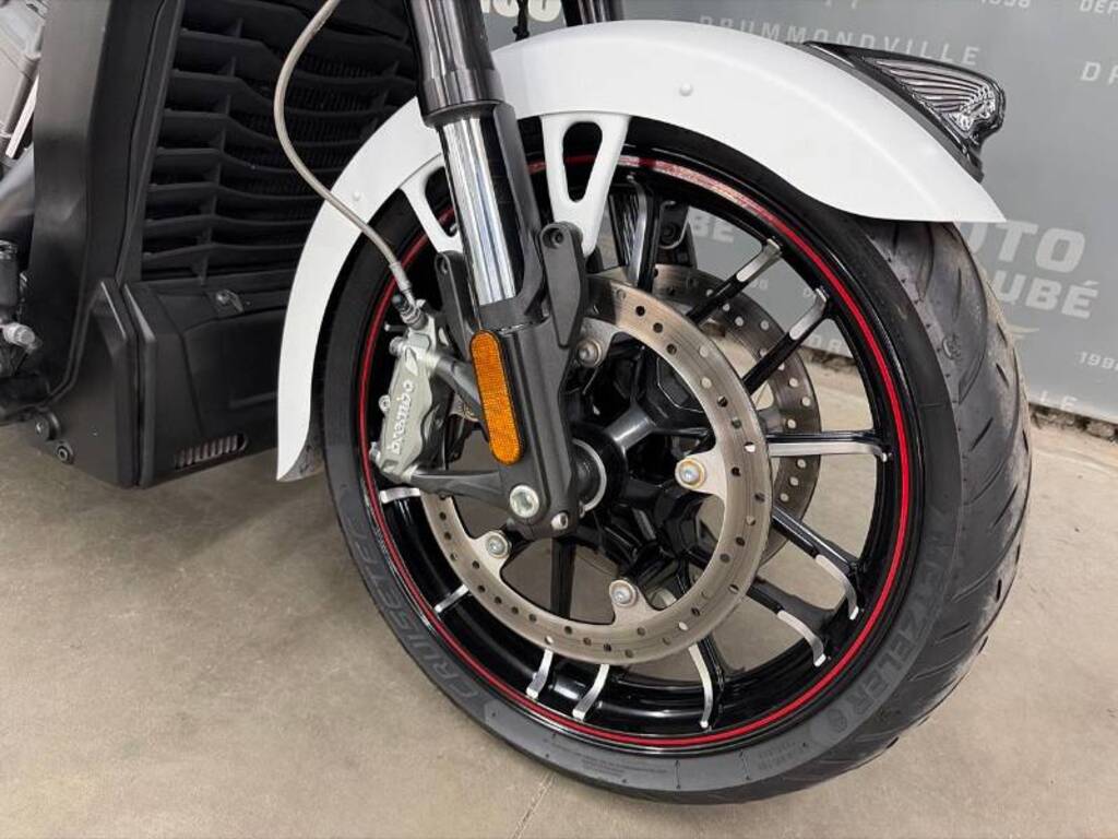 Indian Motorcycles Challenger Dark Horse 2020