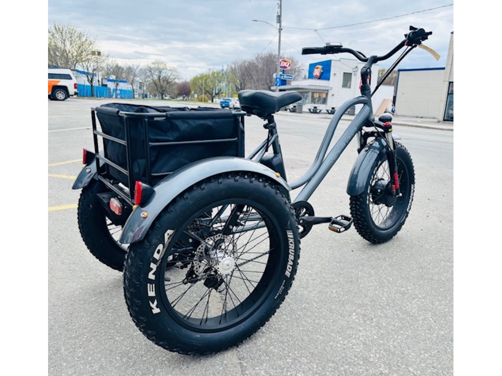 Daymak TRIVELO 2026