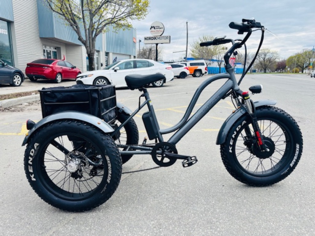 Daymak TRIVELO 2026