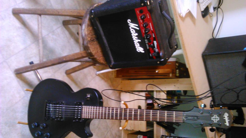 Guitare Epiphone modèle XI Gothic