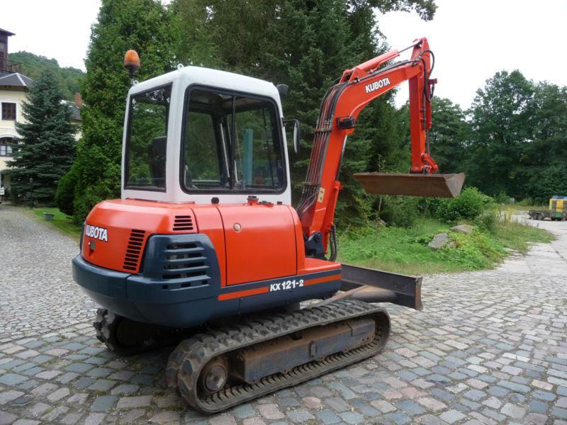 Image Mini pelle Kubota KX1212 bien entretenu photo