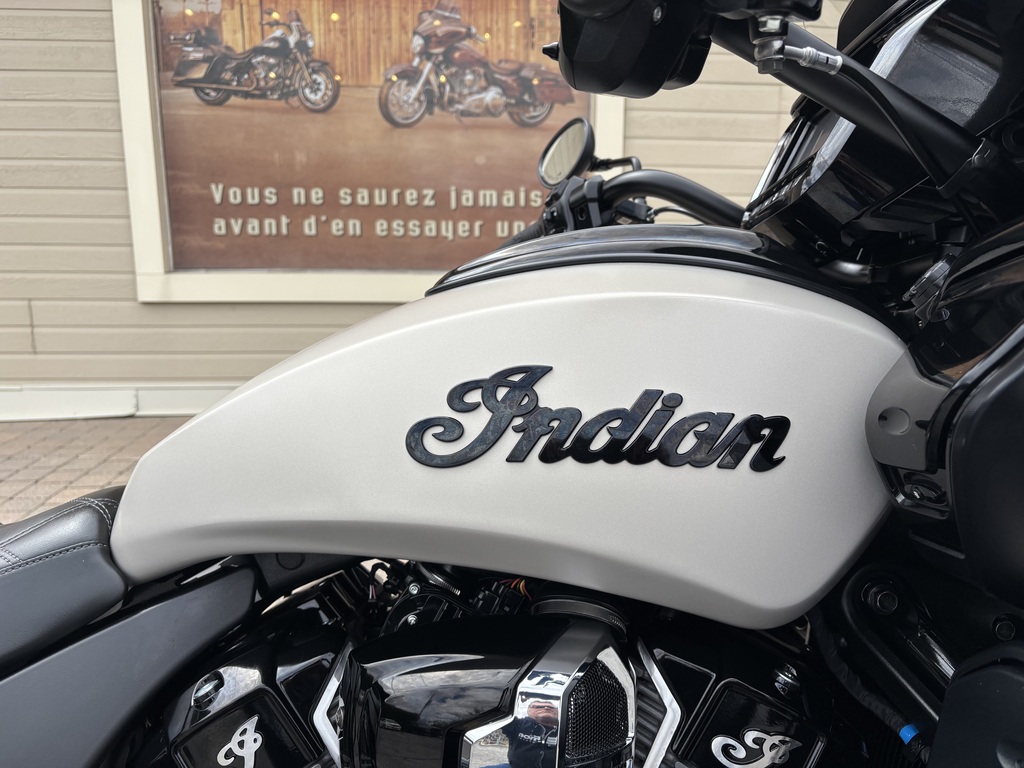Indian Motorcycles Pursuit Dark Horse 2023
