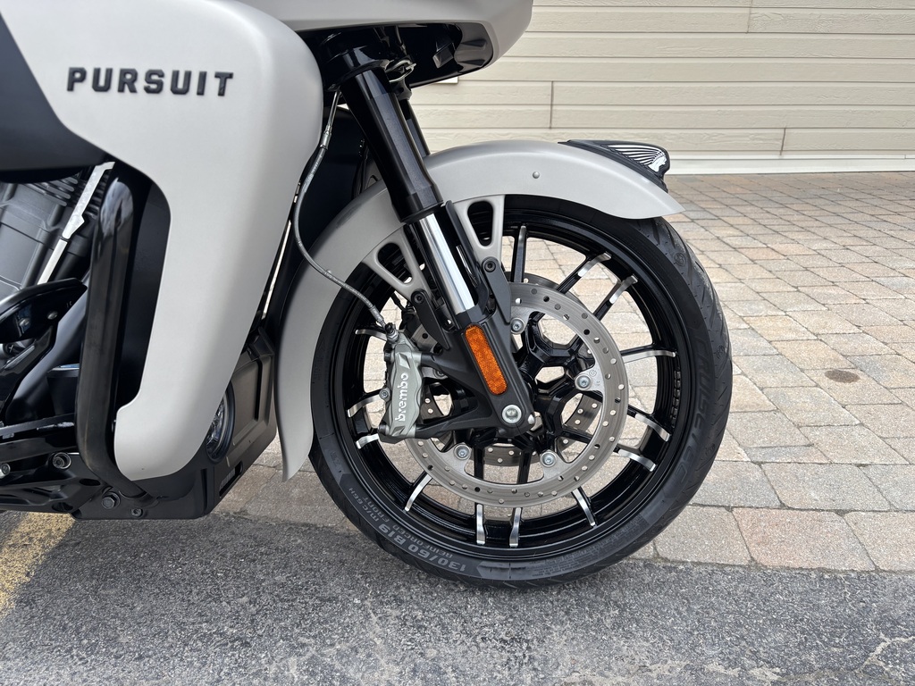 Indian Motorcycles Pursuit Dark Horse 2023