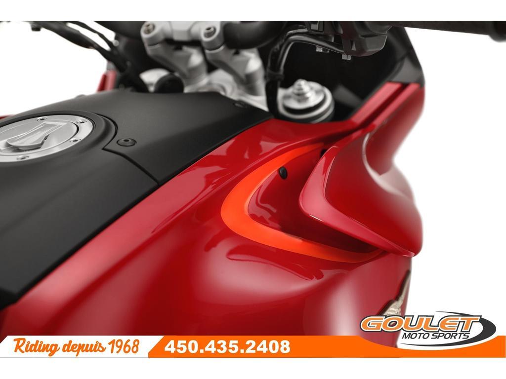 Moto Guzzi V100 Mandello 2023