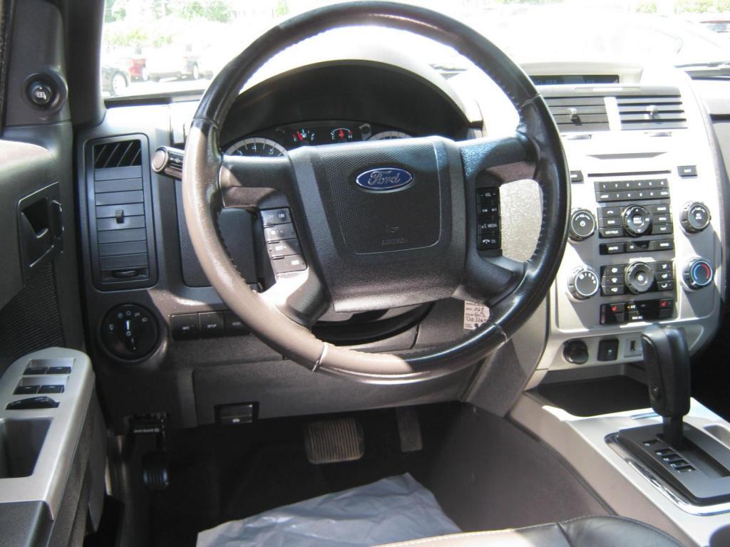 Ford Escape XLT AWD 2010 