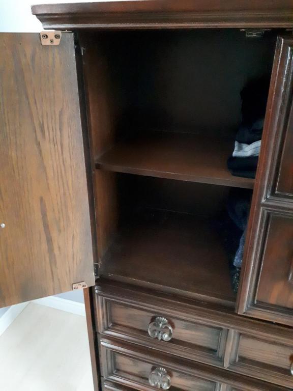 Bureau et commode Annonce a Granby