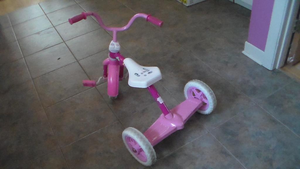 Tricycle Barbie en métal