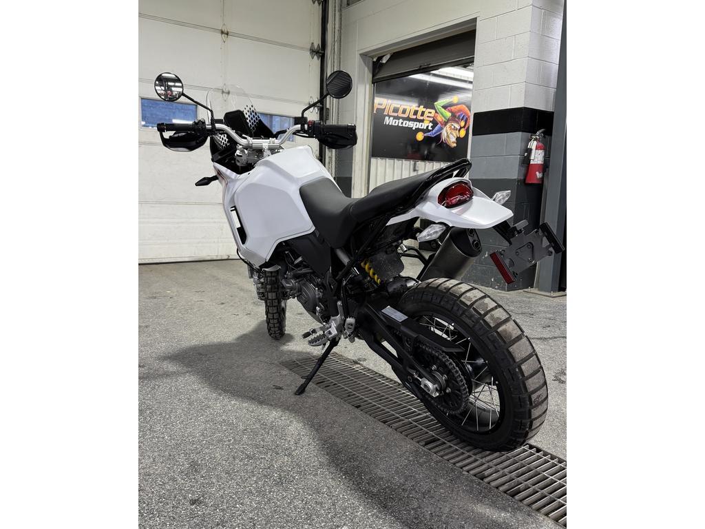 Ducati DesertX 2023