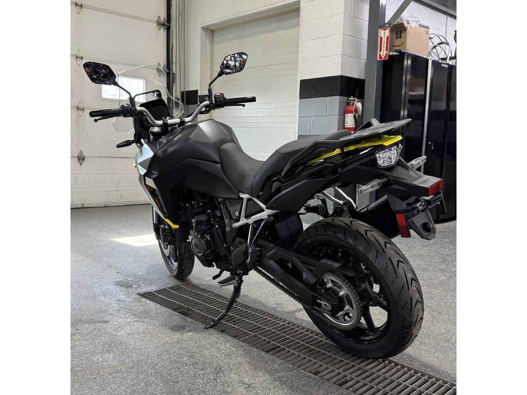 Suzuki V-STROM 800 2025