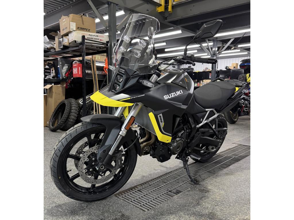 Suzuki V-STROM 800 2025