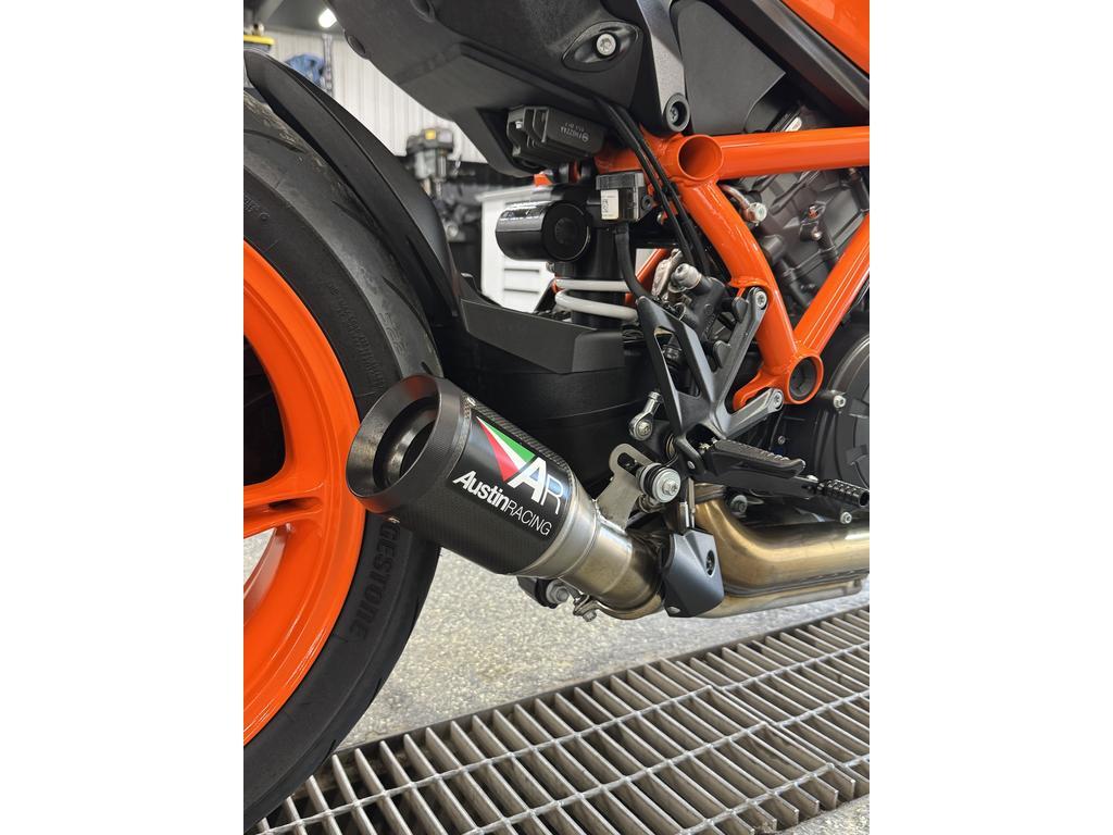 KTM 1290 SUPERDUKE EVO R 2023